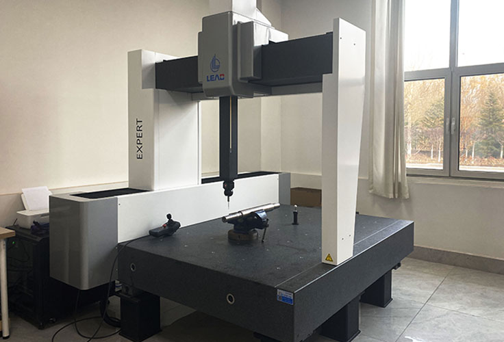 Three Dimensional Coordinate Measuring Instrument